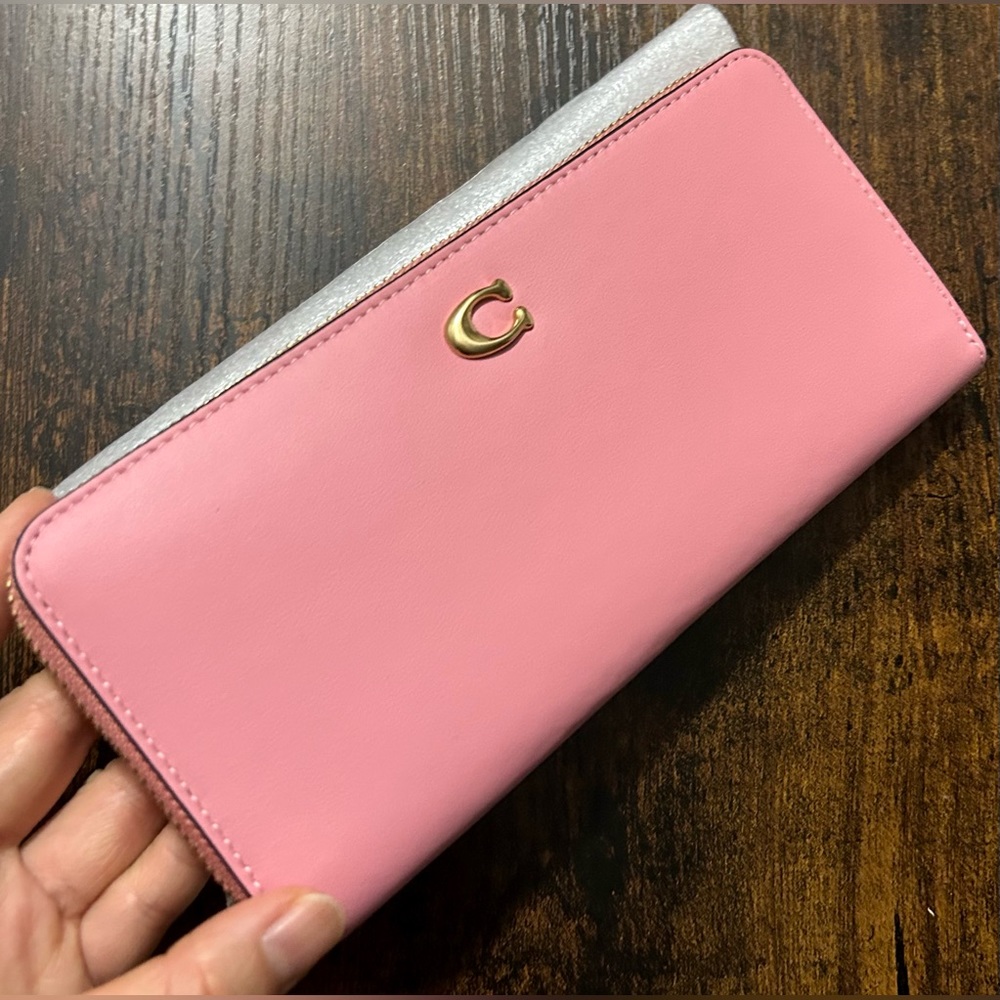 Coach Slim Accordion Zip Wallet
